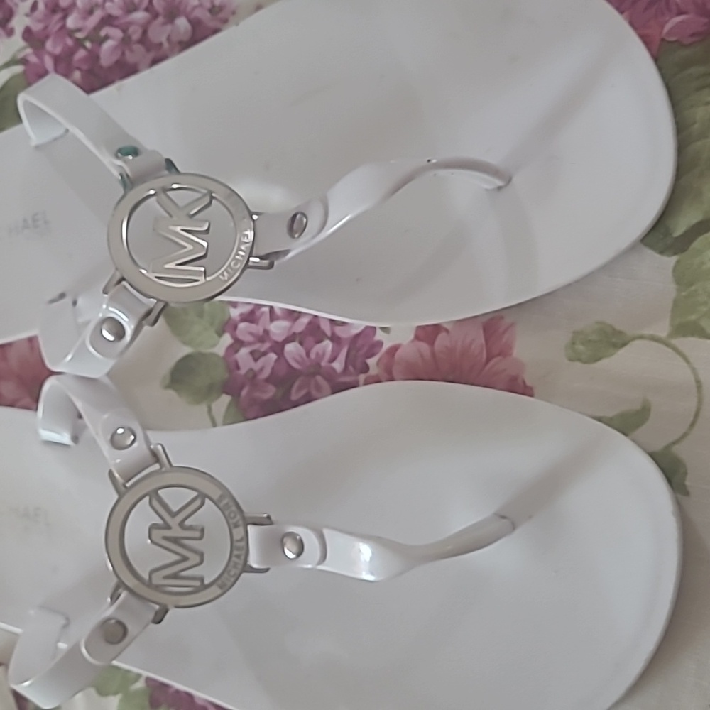 Michael Kors jelly white Sandals.